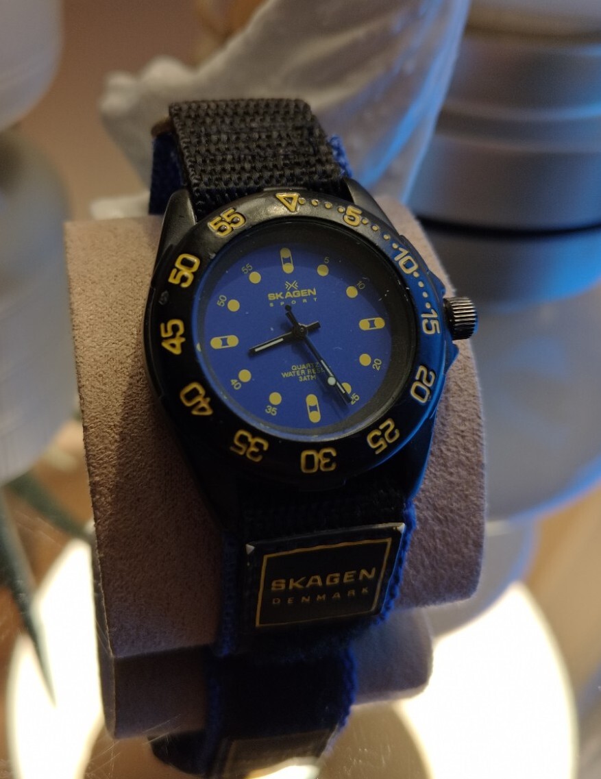 44mm Vintage Skagen Sport Watch Blue Dial Rotating Bezel New