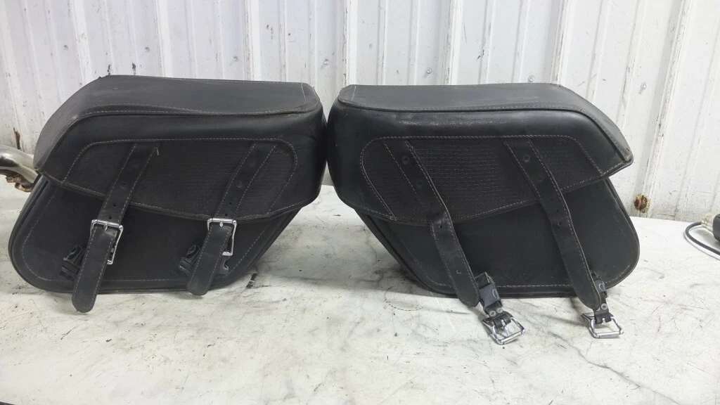 08 Kawasaki VN1600 VN 1600 B Vulcan Mean Streak Saddlebags Saddle Bags