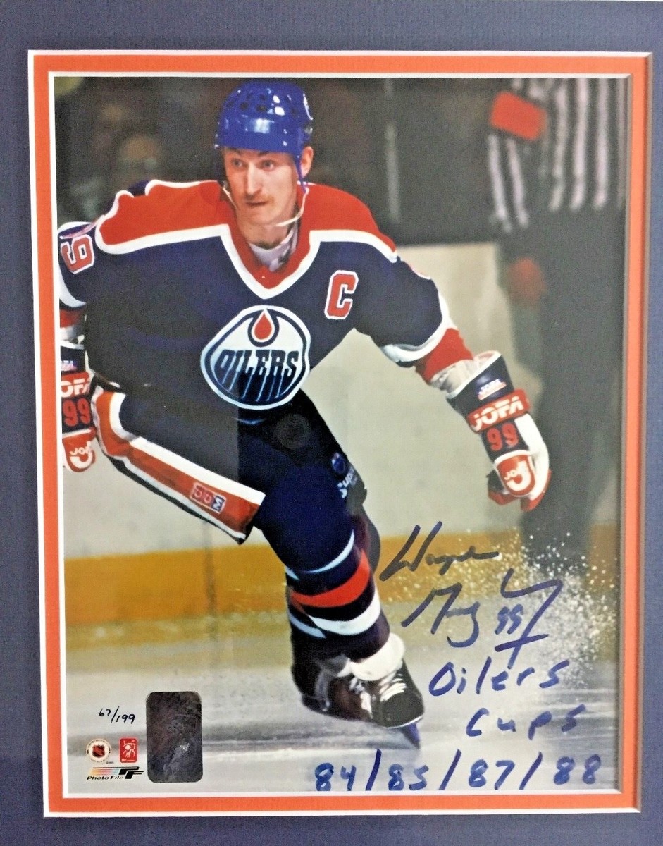 WAYNE GRETZKY SIGNED PHOTO WGA AUTH EDMONTON OILERS 4X CHAMP #67