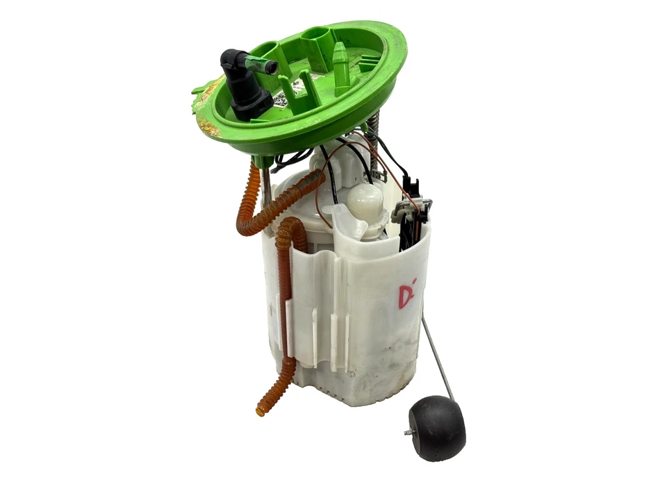 AUDI A3 S3 QUATTRO 2015-2020 2,0 L BOMBA DE COMBUSTIBLE UNIDAD DE ENVÍO 5Q0919051BM OEM Foto 4 de 4