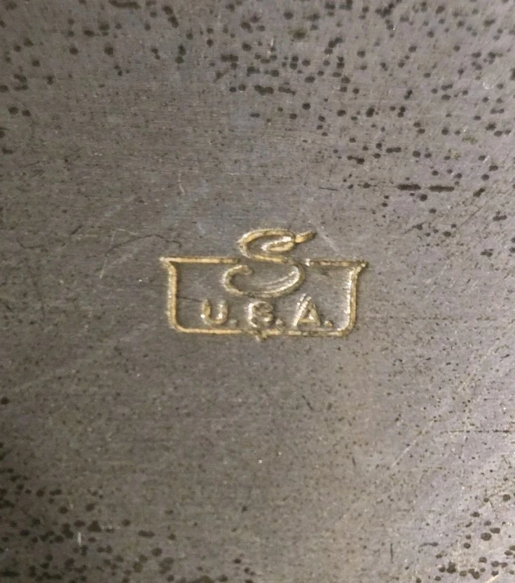 Caixa de cigarro Aristocrat Art Deco forrada de mogno cromada inglesa exclusiva - Imagem 3 de 4