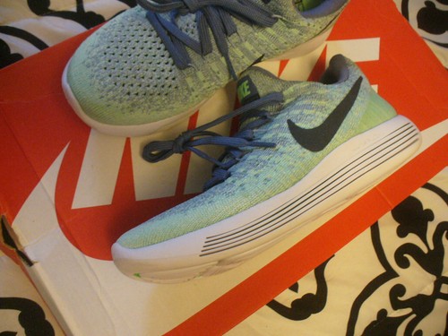 WMNS Nike Lunarepic Low Flyknit 2 "Blue Moon" (863780-403) Donna Taglia 5M Nuove con scatola - Foto 2 di 7