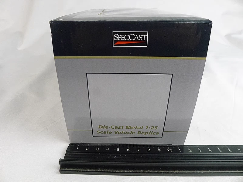 Speccast 1/25 Scale Pickup Die Cast Metal ,Oliver - Image 4 of 4