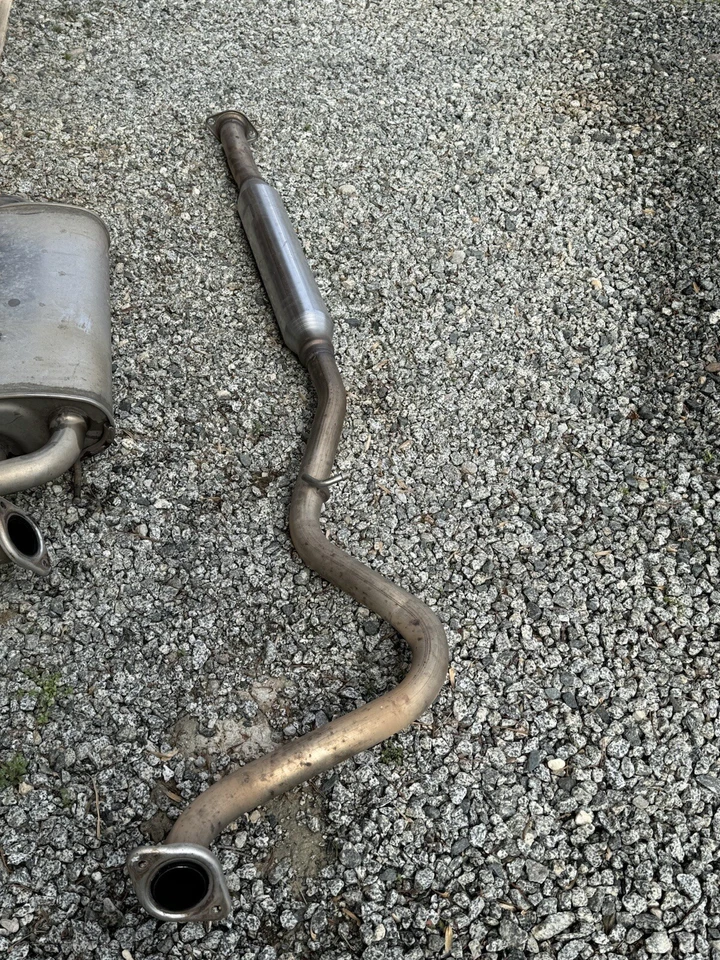 Subaru BRZ 2017 escape de stock Foto 3 de 4