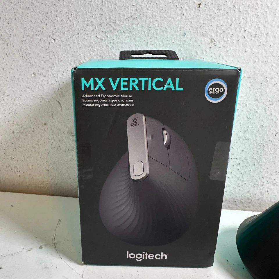 Logitech MX Vertical Black Graphite Ergonomic Wireless Bluetooth Vertical Mouse - Image 3 of 4