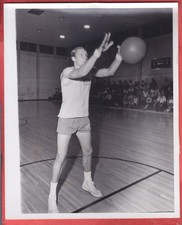 1966   WARRIORS   TYPE 1    8 X 10   GLOSSY   RICK BARRY    ROOKIE   HOF