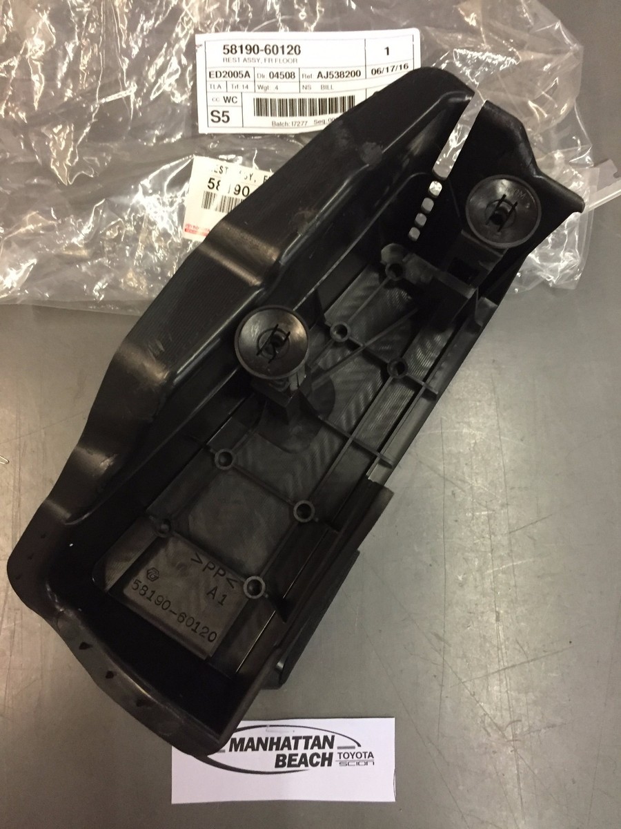 NEW 03-07 LAND CRUISER DRIVERS FOOT REST WITH CLIPS 58190-60120