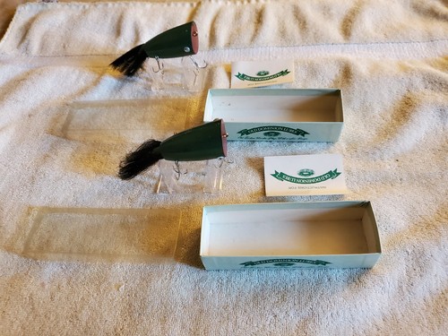 Vintage alter Dominion Köder Big Mama 3 1/4" grün/weiß mit schwarzem Haarschwanz mit Box - Bild 5 von 6