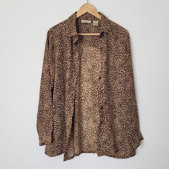 Vtg Travelsmith Leopard Print Blouse Size Small Wood Button Brown Oversized Boho