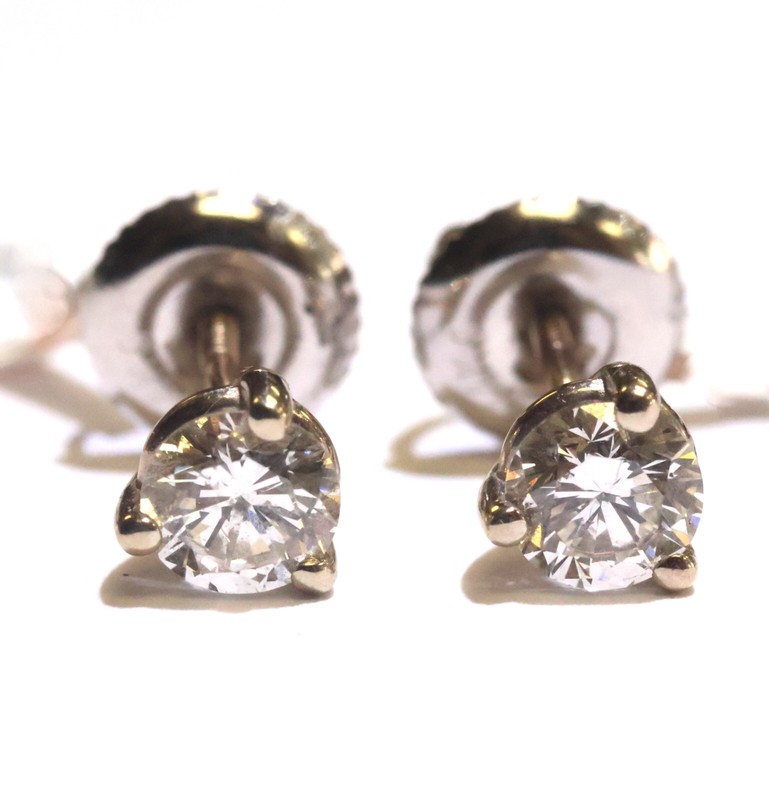 GIA certified new 14k white gold .64ct VS2 SI1 I H round diamond stud earrings