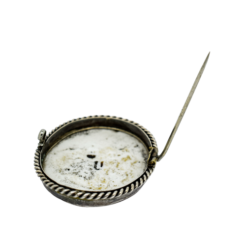 Victorian hand-painted porcelain portrait boy brooch, twisted rope silver frame - Picture 9 of 11