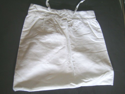 Ancienne culotte de bébé en coton blanc festonné - Foto 2 di 4