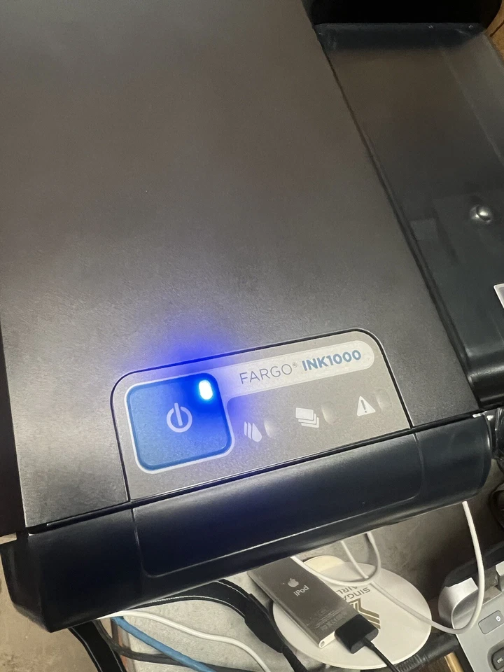 FARGO INK1000 SS Thermal Inkjet Photo ID Card Printer UNTESTED - Image 2 of 4