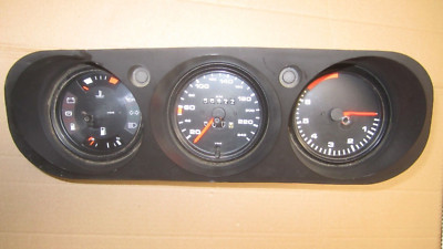 Porsche 924 Tacho 240 km/h VDO W=0,50