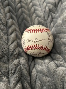 1989 Oakland A’s Signed Baseball (22) Auto’s Larussa Henderson McGwire Eckersley