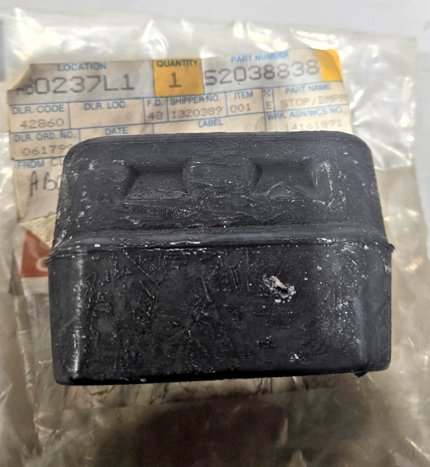 Parachoques brazo de control delantero Dodge Ram 1500 1994-2001 P/N 52038838 pieza original OEM Foto 4 de 4