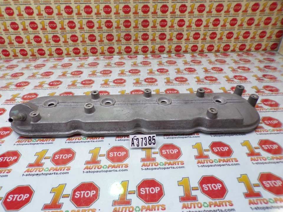 2009-2013 GMC SIERRA 1500 ENGINE VALVE COVER 12642655 OEM - Image 3 of 4
