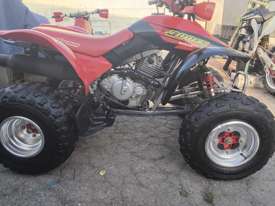  HONDA 250 OFF ROAD DIRT 自行车 状况完好 100 英里 + 公里 & 两个包  — 第 4/4 张图片