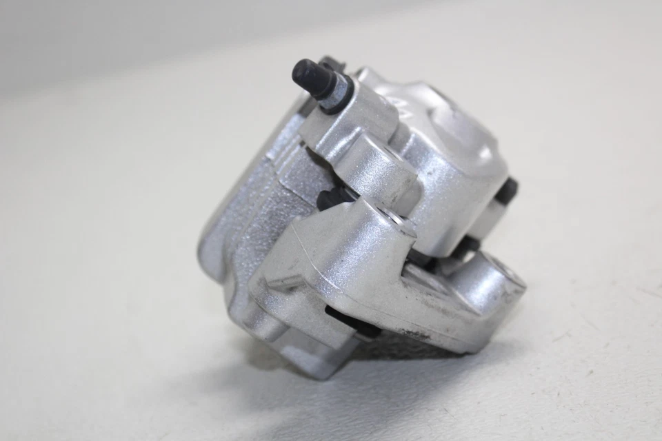 Штангенциркуль левого переднего тормоза 2012-2016 Harley-Davidson Seventy Two Xl1200v - Изображение 2 из 4