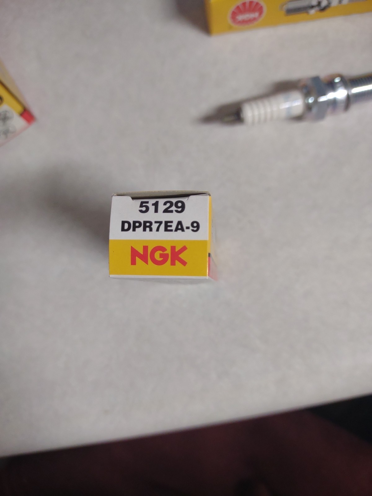 NGK - 5129 - Spark Plugs, DPR7EA-9