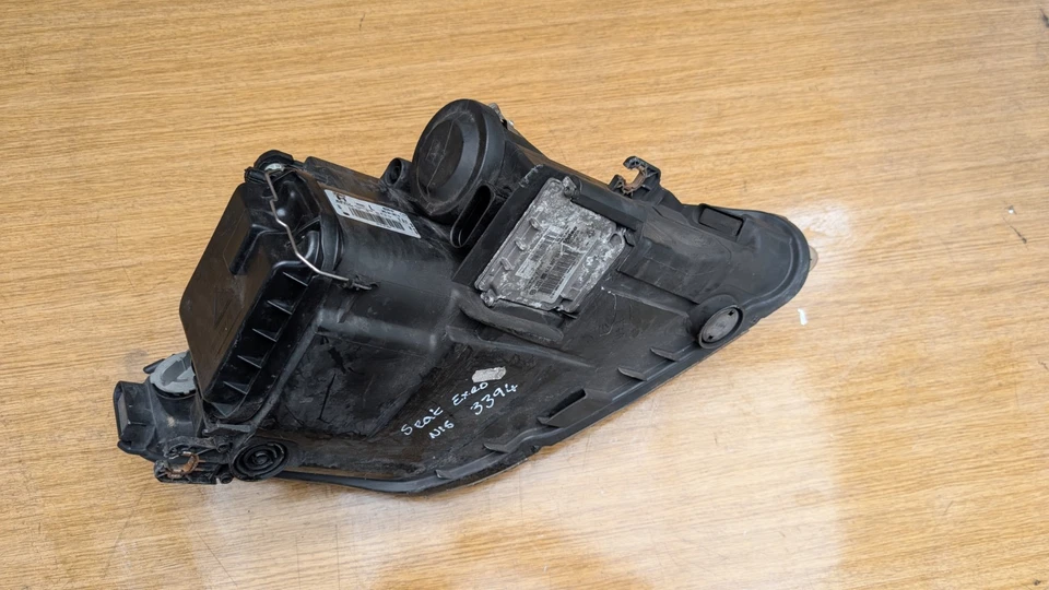 FARO SEAT EXEO XENÓN N/S PASAJEROS 2009-2013 2011 3R2941007 ** Foto 4 de 4