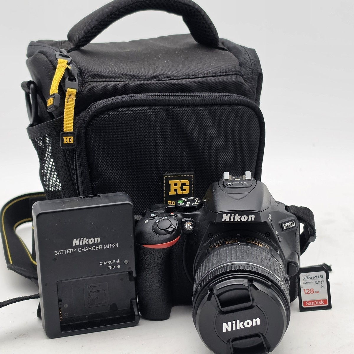 Nikon D5600 24.2 MP DSLR Camera Black with AF-P 18-55mm Lens Bag