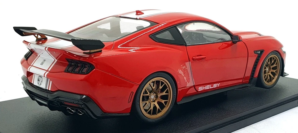 Solido escala 1/18 diecast S1813801 - Ford Shelby Mustang Super Snake - rojo Foto 2 de 4