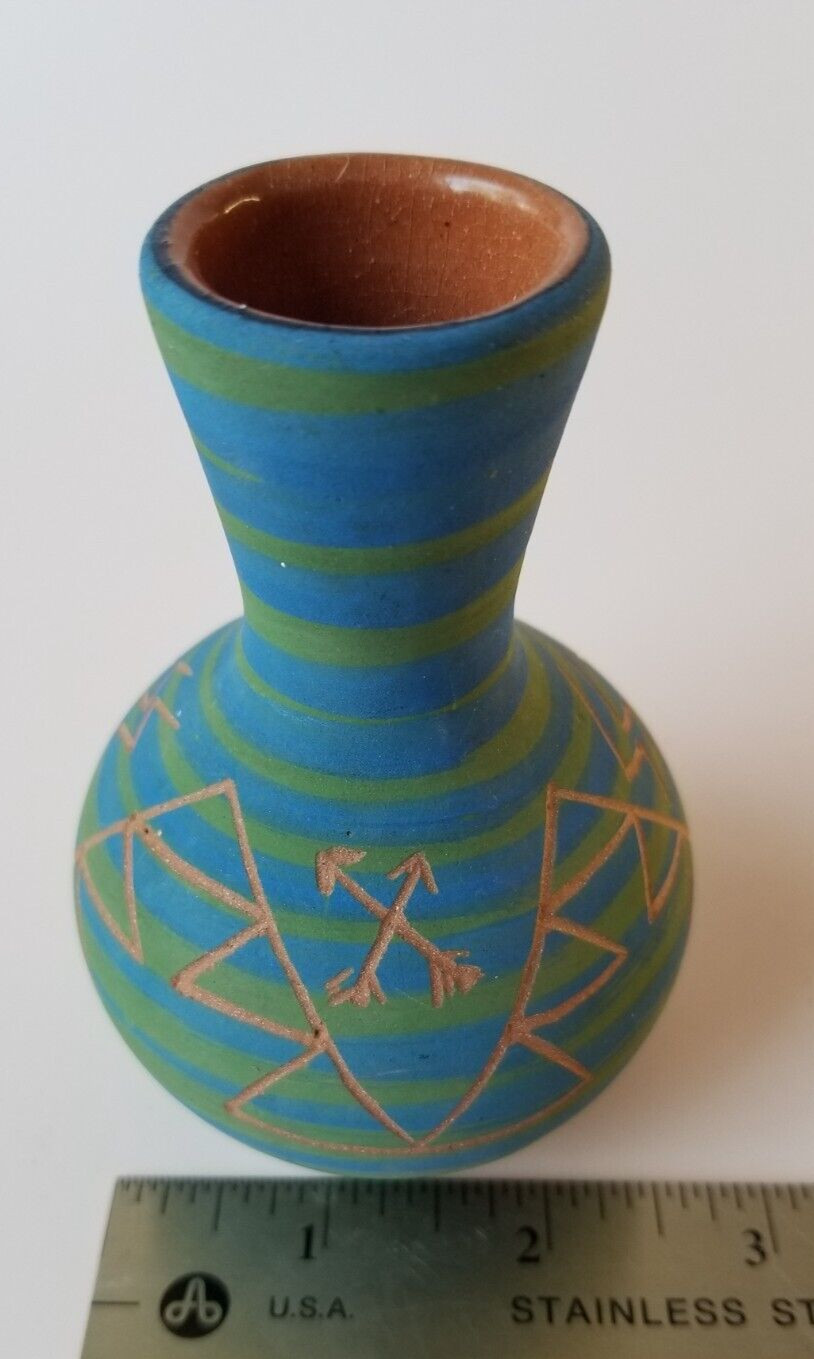 Vintage Sioux  Clay Vase Etched Turquoise Paint, Red Clay 4.25" Signed Hepo