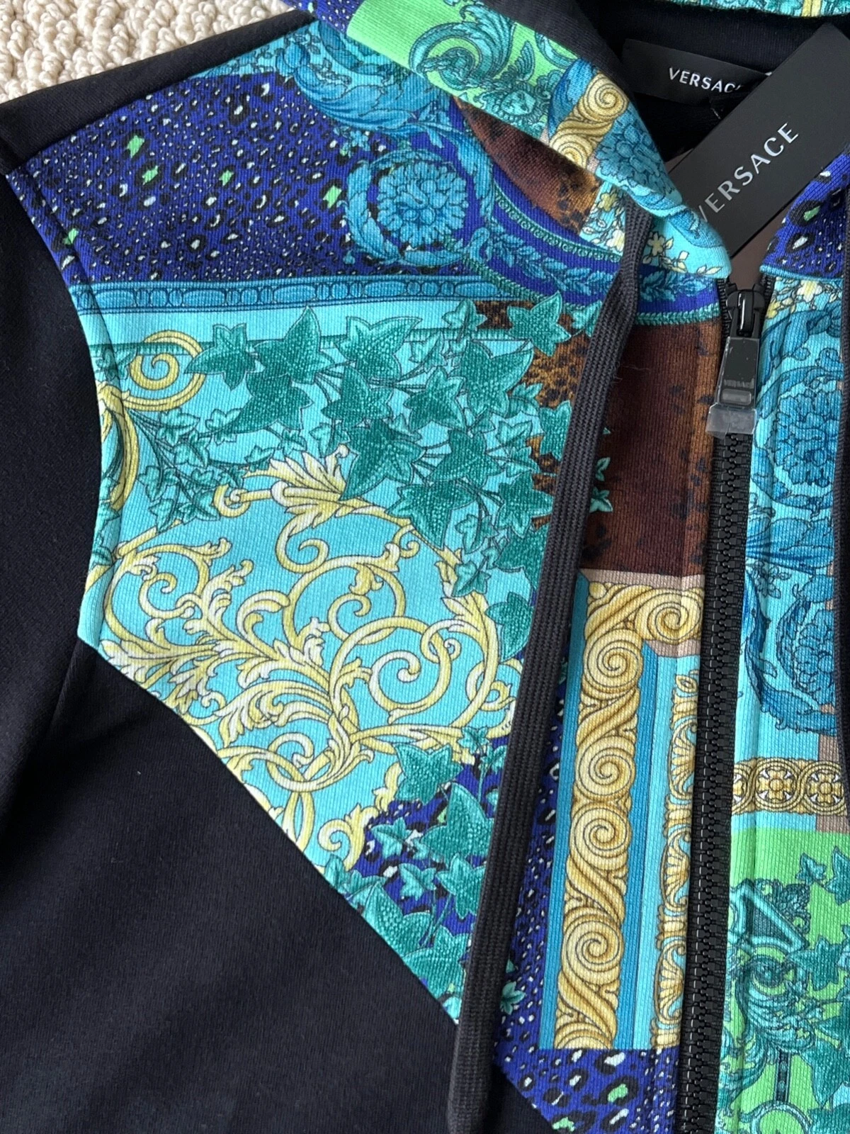 Giacca con cappuccio e zip nera logo Versace Barocco Barocco Snake Medusa nuova con etichette taglia S $1475