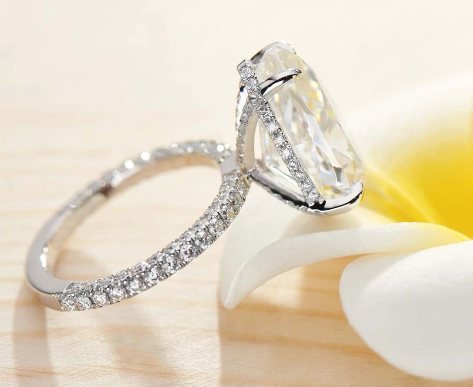 RARE 8.40 Ct Certified Pear Shape Solitaire Off White Diamond 925 Silver Ring - Image 2 of 4