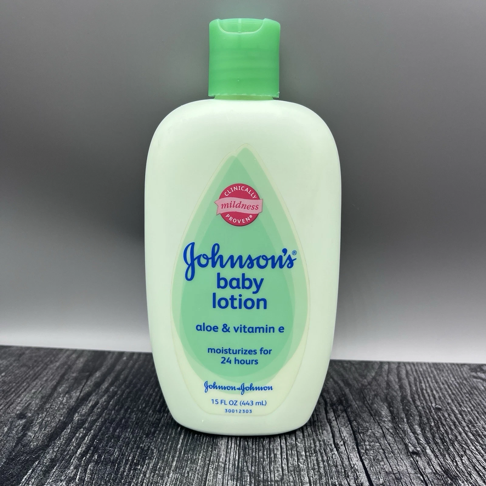 Johnson's Baby Lotion with Aloe and Vitamin E - 15 oz
Opens in a new window or tab