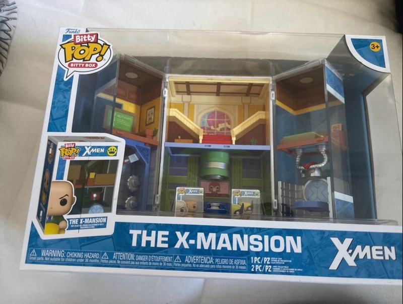 Funko Bitty Pop! X-Men X-Mansion Bitty Box Set Display Case & Figure (2)
