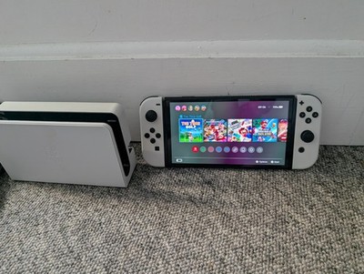Nintendo Switch OLED Konsole Weiß + Dock HDMI Ladegerät Defekt Rechts Joy-Con Lesen
