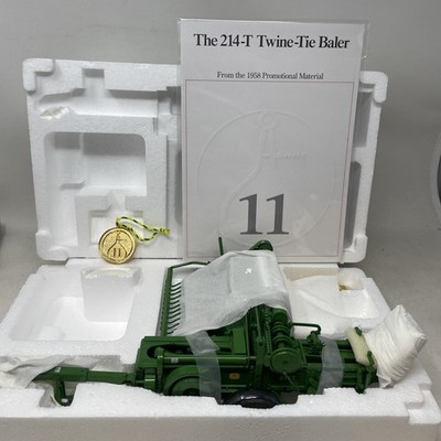 John Deere 214-T Twine Tie Baler Precision Classics #11 #5770 1:16 Ertl 1997