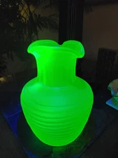 Vintage Frigidaire 3 Spout Ice Tea Pitcher Uranium Glass Ribbed Sides