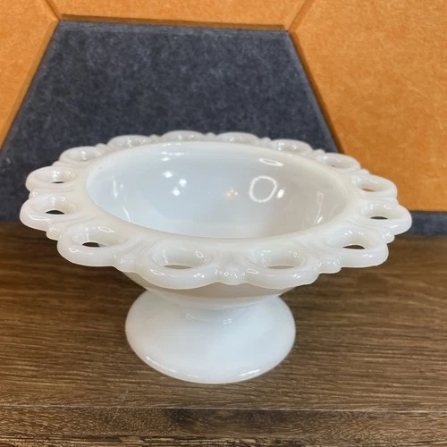 VTG Anchor Hocking Milk Glass Lace Edge 7" Diameter Pedestal Compote Bowl, Nice!
