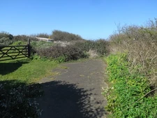 Photo 12x8 The end of Loop Road Trimingham A fairly obvious sign of the co c2016
