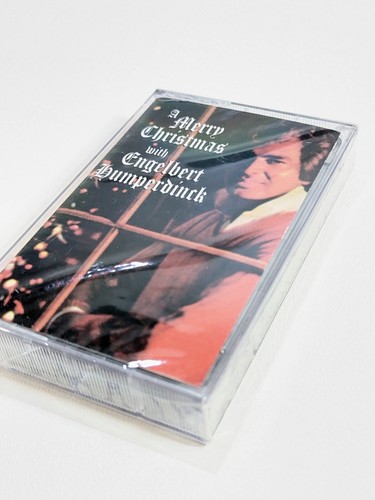 A Merry Christmas with Engelbert Humperdinck by Engelbert Humperdinck (Vocal)... - Picture 4 of 4