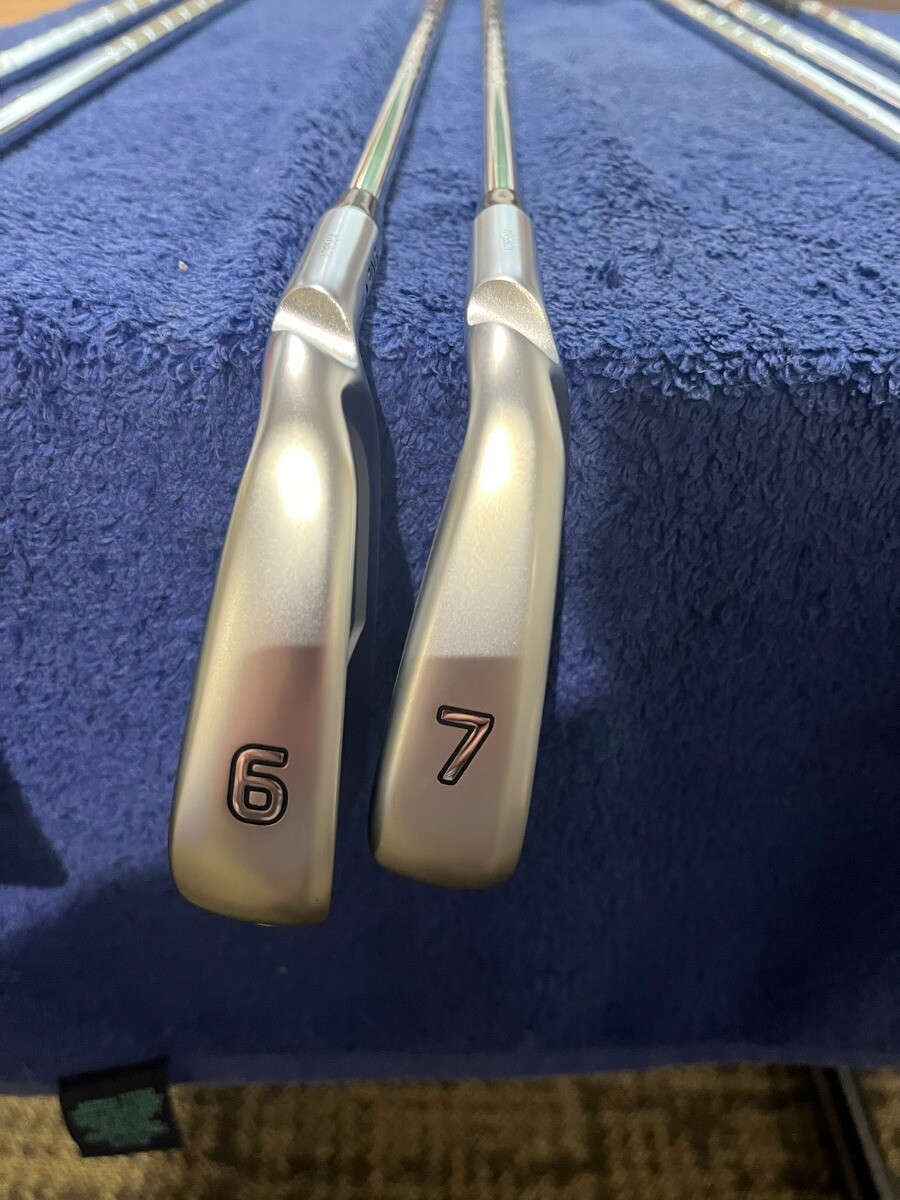 PING i525 FORGED IRONS 4-PW, KBS TOUR 120 STIFF, RH (D-2 PING i525 FORGED IRONS 4-PW, KBS TOUR 120 STIFF, RH (D-2