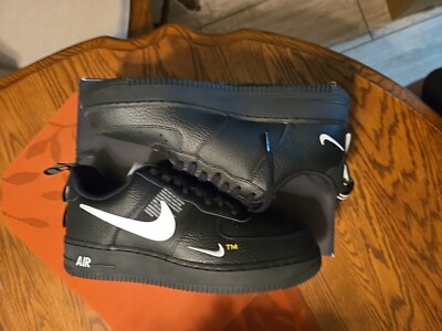 沖*様 Nike Air Force 1 '07 LV8 Utility 8.5 NIKE Air Force 1 Lv8 Utility - Black/White - Men's Shoes