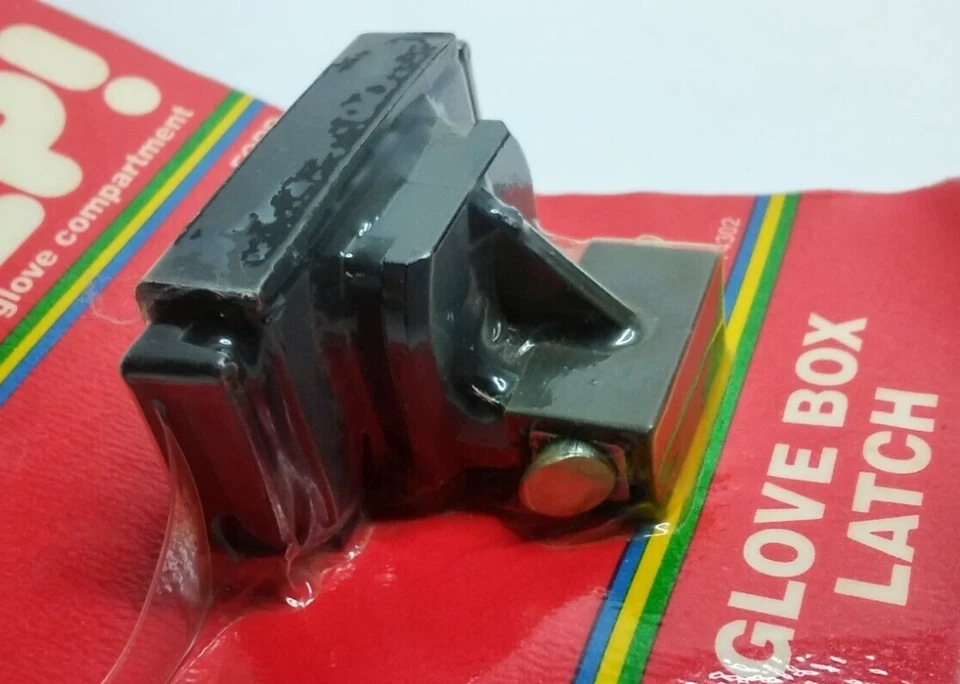 Cierre de guantera Dorman Help 74302 1985-2005 Chevrolet Astro y GMC Safari Furgonetas Foto 2 de 4