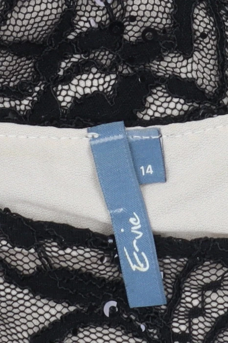 Evie Women's Black Lace Knee-Length Sheath Dress - Image 4 of 4