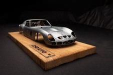 Ferrari 250 GT0 - Beautiful Auto Sculpture 1:18