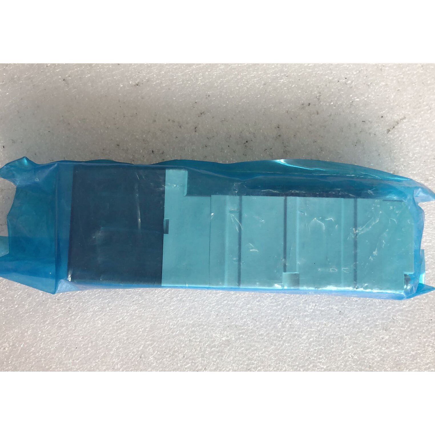 one brand new smc vq4101r-5 solenoid valve free ship #F8