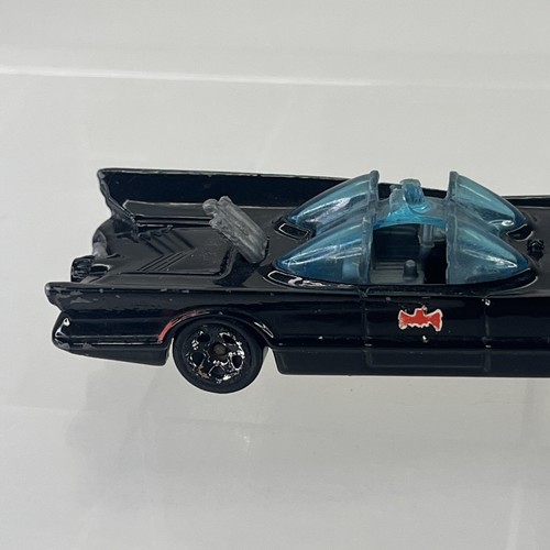 Hot Wheels Batman DC Comics 1966 TV Series s06 Batmobile 1:64 Diecast - Picture 7 of 11