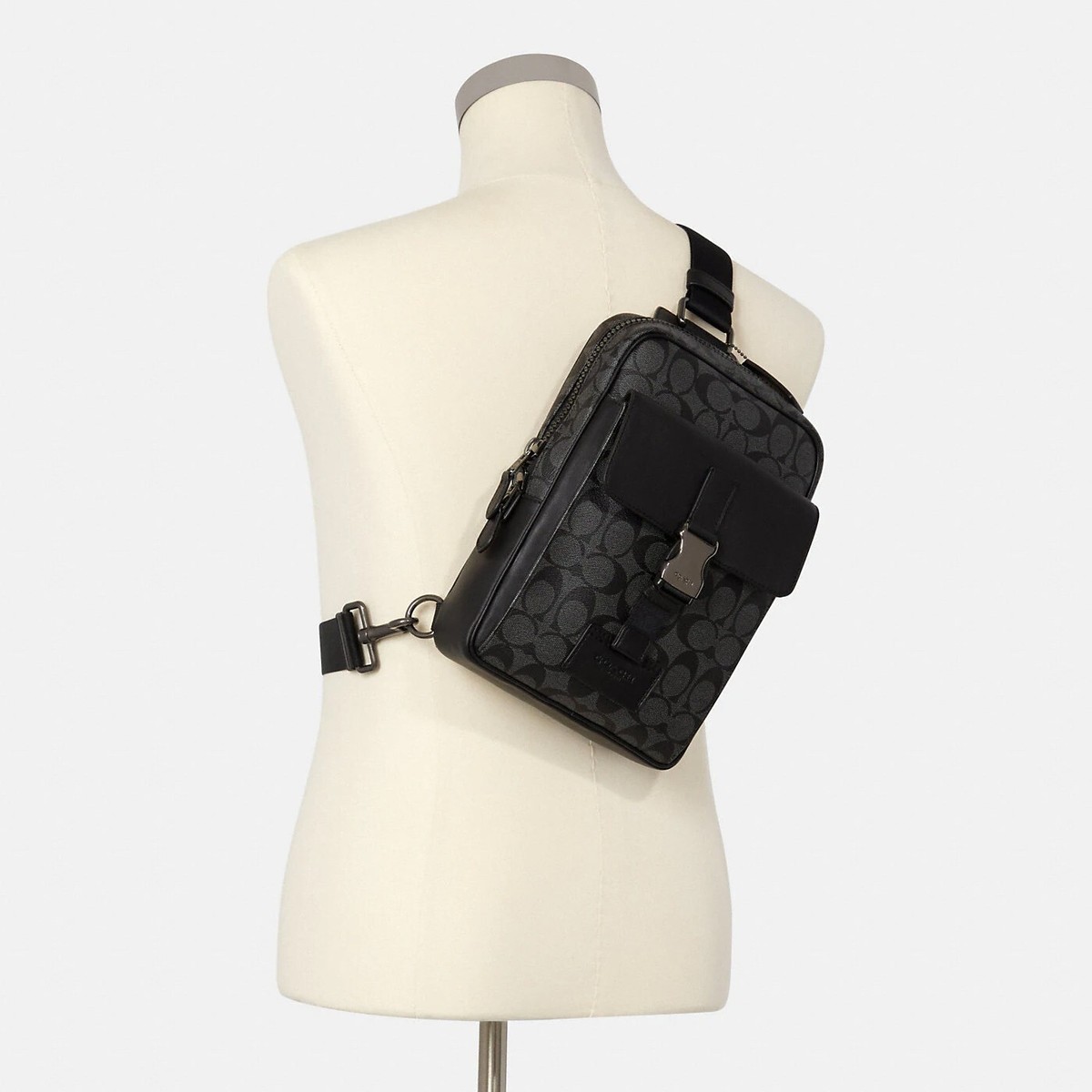 NWT Coach MEN