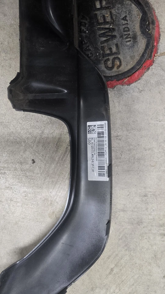 Difusor trasero BMW M340i OEM 51128069391 Foto 2 de 3