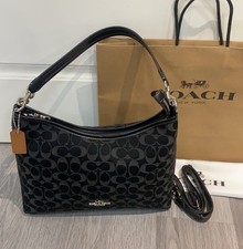 CDE44 LAUREL SHOULDER BAG IN SIGNATURE DENIM