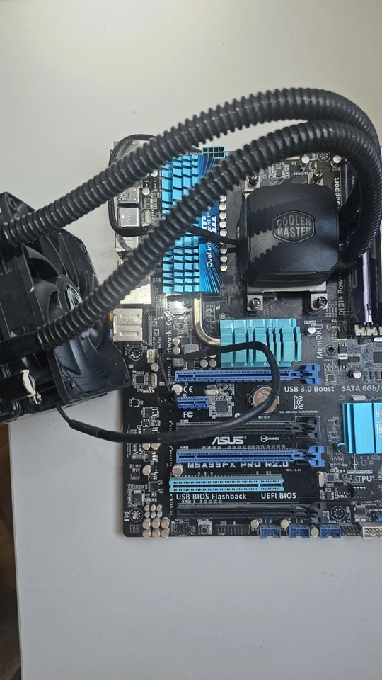 Motherboard M5A99FX Pro AM3+ FX-8350 RAM 24GB WASSERKÜHLUNG COLER MASTER  Neptun - Bild 4 von 4