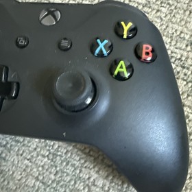 Official Microsoft Xbox One Wireless Controller Black Model 1708 With Battery